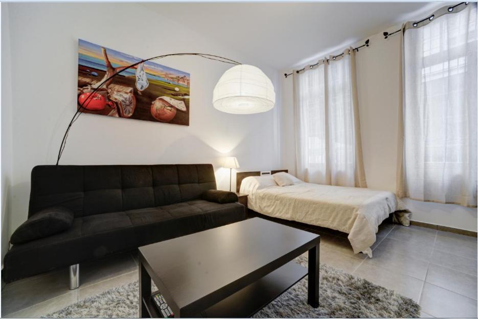 Tel Aviving - Apartments By The Beach Экстерьер фото